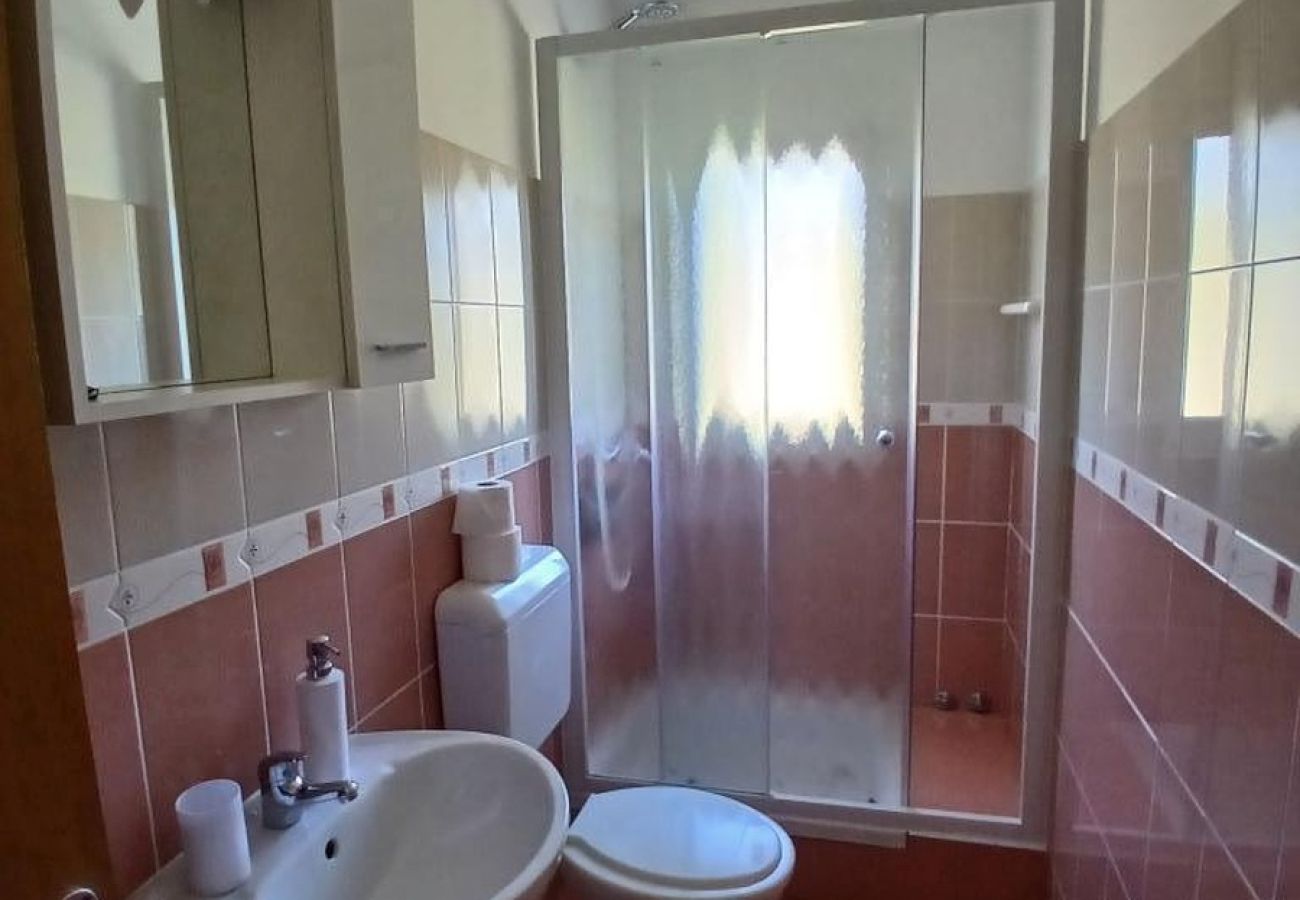 Apartment in Kampor - Apartment in Kampor with Balcony, Air condition, WIFI (4235-2)