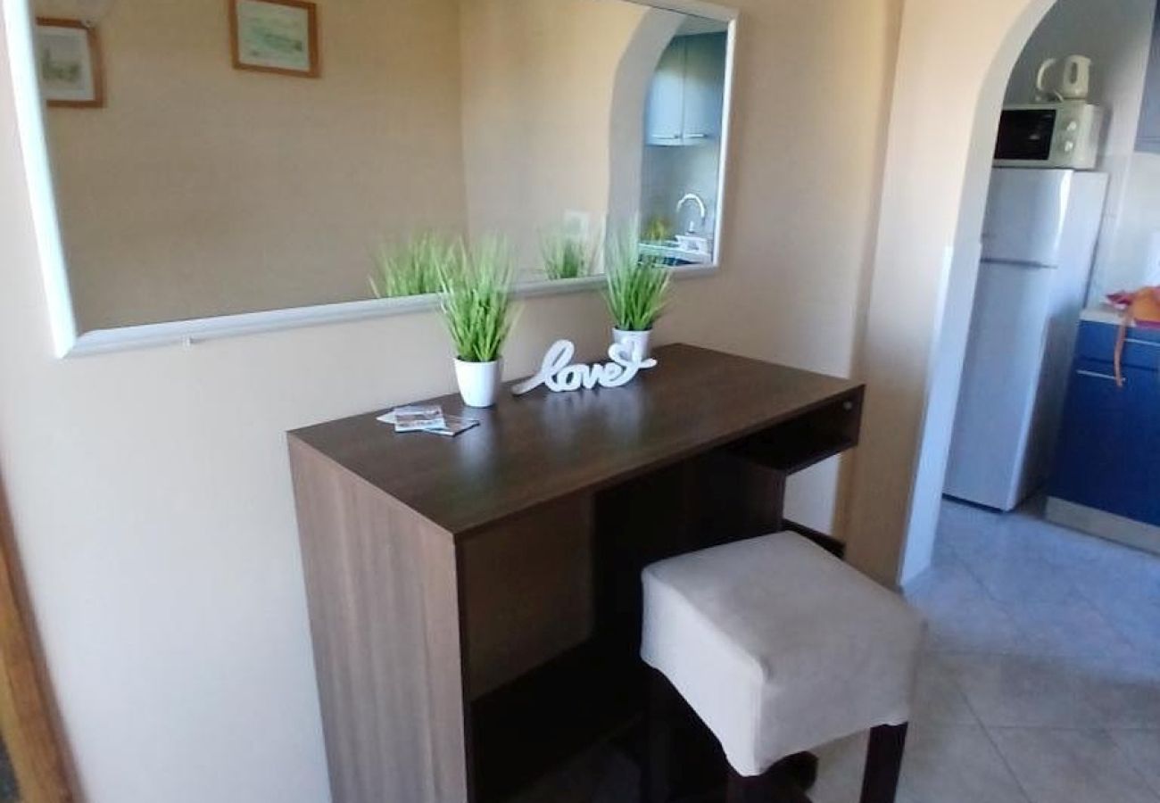 Apartment in Kampor - Apartment in Kampor with Balcony, Air condition, WIFI (4235-2)