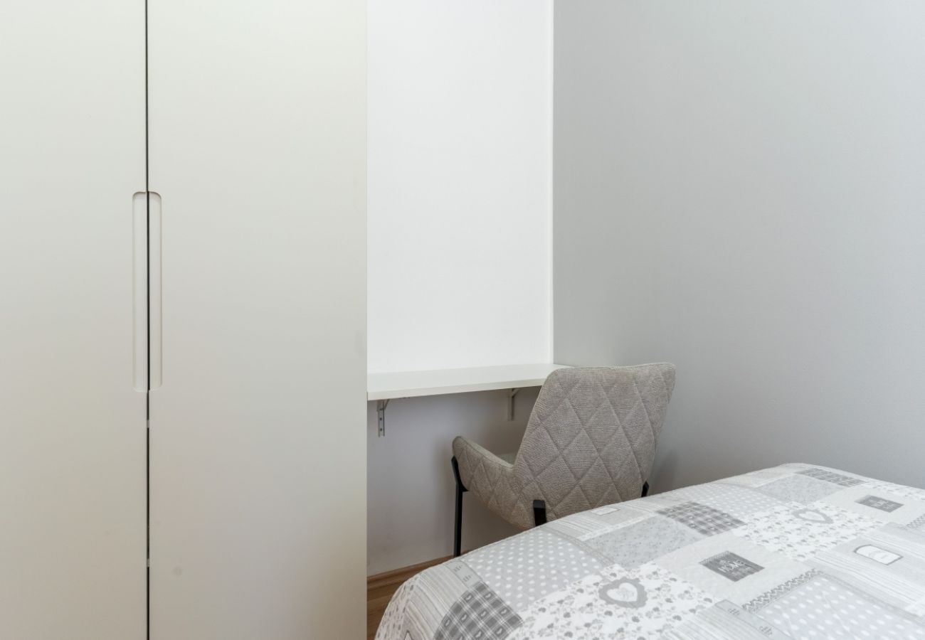 Apartment in Cres - Apartment in Cres with Seaview, Balcony, Air condition, WIFI (4249-1)