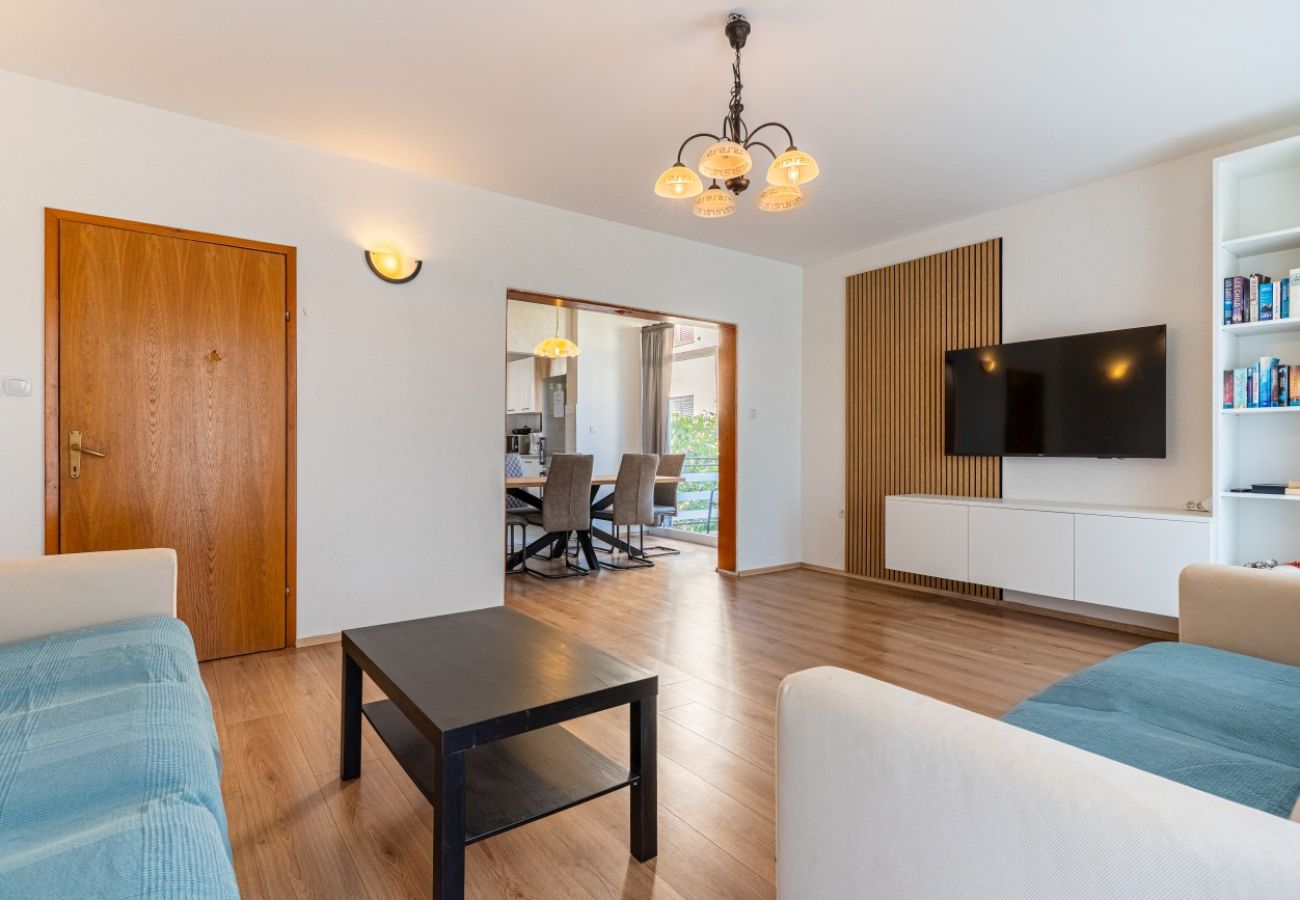 Apartment in Cres - Apartment in Cres with Seaview, Balcony, Air condition, WIFI (4249-1)