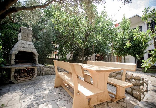 Apartment in Cres - Apartment in Cres with Balcony, Air condition, WIFI, Washing machine (4249-2) Apartment in Cres - Apartment in Cres with Balcony, Air condition, WIFI, Washing machine (4249-2)