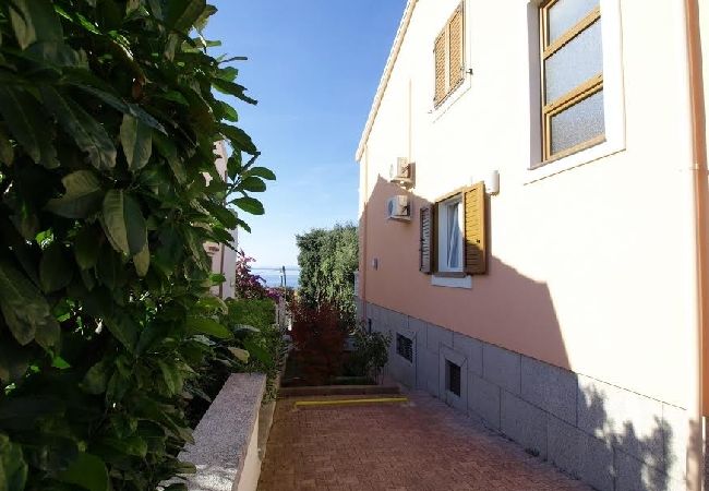 Apartment in Kožino - Apartment in Kožino with Seaview, Balcony, Air condition, WIFI (4262-1) Apartment in Kožino - Apartment in Kožino with Seaview, Balcony, Air condition, WIFI (4262-1)