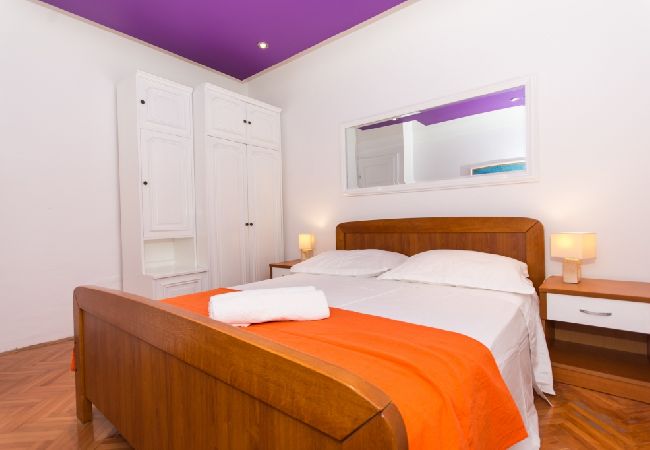 Apartment in Trogir - Apartment in Trogir with Seaview, Terrace, Air condition, WIFI (3459-3) Apartment in Trogir - Apartment in Trogir with Seaview, Terrace, Air condition, WIFI (3459-3)