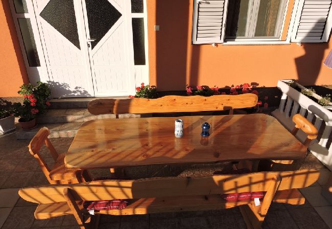 Apartment in Biograd na moru - Apartment in Biograd na Moru with Balcony, Air condition, WIFI (4269-3) Apartment in Biograd na moru - Apartment in Biograd na Moru with Balcony, Air condition, WIFI (4269-3)