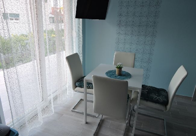 Apartment in Biograd na moru - Apartment in Biograd na Moru with Balcony, Air condition, WIFI (4269-4) Apartment in Biograd na moru - Apartment in Biograd na Moru with Balcony, Air condition, WIFI (4269-4)