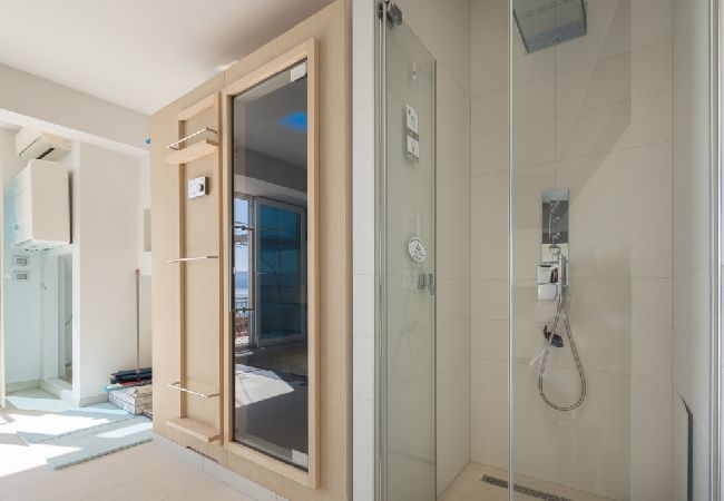 Apartment in Stanici - Apartment in Stanići with Seaview, Balcony, Air condition, WIFI (3782-8) Apartment in Stanici - Apartment in Stanići with Seaview, Balcony, Air condition, WIFI (3782-8)
