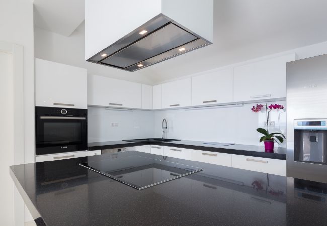 Apartment in Stanici - Apartment in Stanići with Seaview, Balcony, Air condition, WIFI (3782-8) Apartment in Stanici - Apartment in Stanići with Seaview, Balcony, Air condition, WIFI (3782-8)