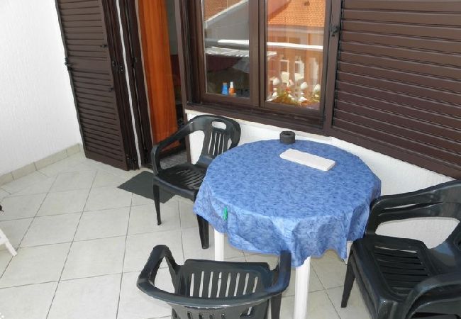 Apartment in Baška - Apartment in Baška with Terrace, Air condition, WIFI, Washing machine (863-4) Apartment in Baška - Apartment in Baška with Terrace, Air condition, WIFI, Washing machine (863-4)