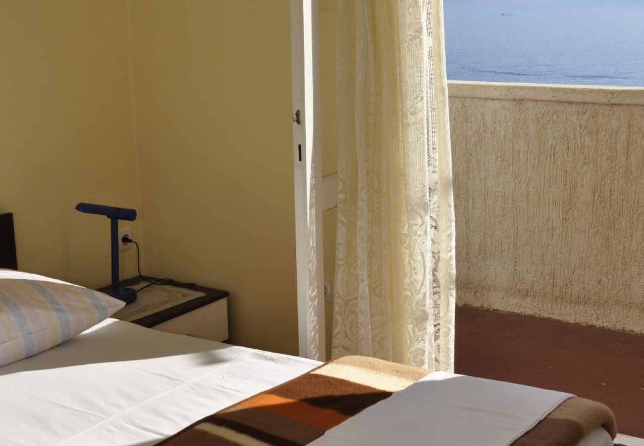 Apartment in Rab - Apartment in Barbat with Seaview, Balcony, Air condition (660-5)