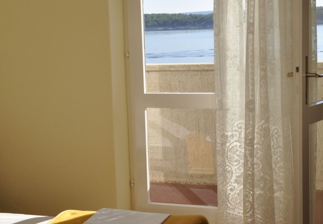 Apartment in Rab - Apartment in Barbat with Seaview, Balcony, Air condition (660-5)