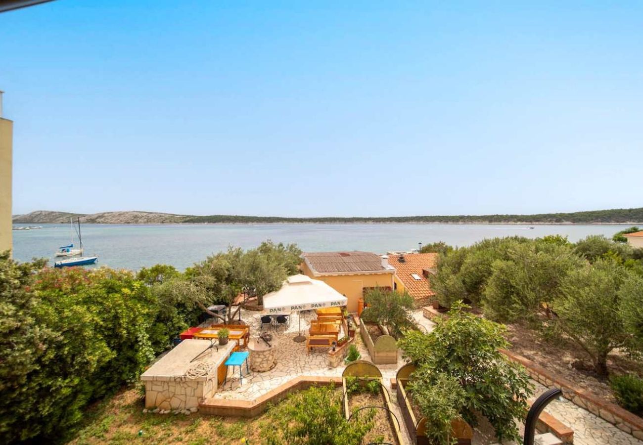 Apartment in Rab - Apartment in Barbat with Seaview, Balcony, Air condition (660-5)