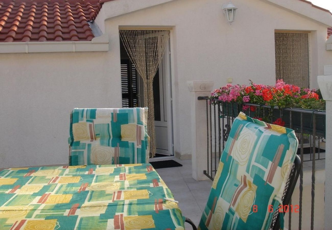 Studio in Brist - Studio apartment in Brist with Seaview, Balcony, Air condition, WIFI (4333-1)