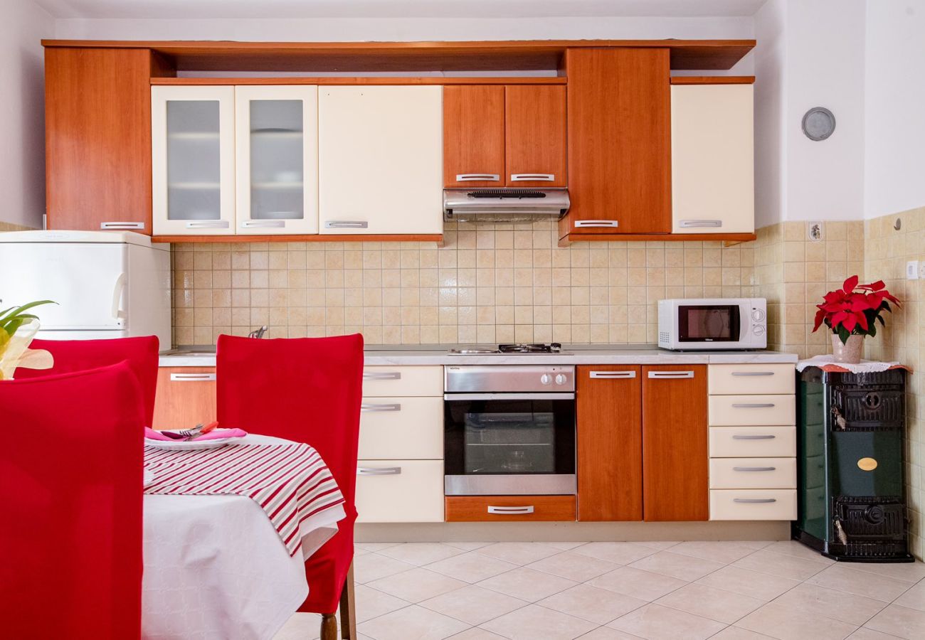 Apartment in Lopar - Apartment in Lopar with Terrace, Air condition, WIFI, Washing machine (4360-3)