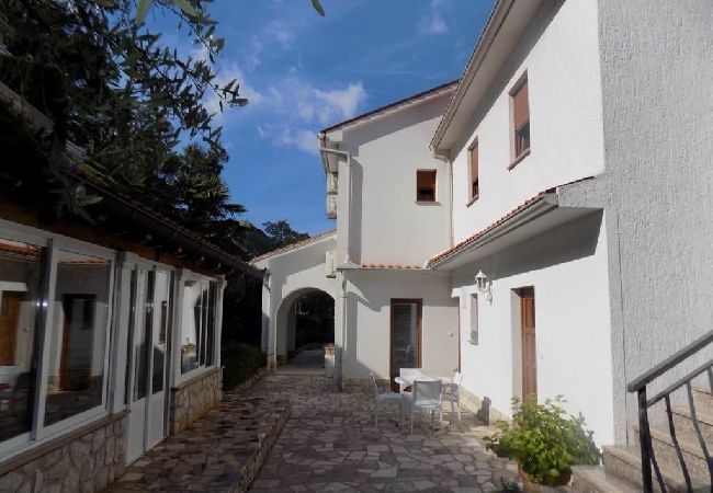 Studio in Mošcenicka Draga - Studio apartment in Mošćenička Draga with Seaview, Terrace, Air condition, WIFI (4364-1) Studio in Mošcenicka Draga - Studio apartment in Mošćenička Draga with Seaview, Terrace, Air condition, WIFI (4364-1)