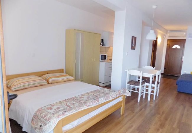 Studio in Mošcenicka Draga - Studio apartment in Mošćenička Draga with Seaview, Terrace, Air condition, WIFI (4364-3) Studio in Mošcenicka Draga - Studio apartment in Mošćenička Draga with Seaview, Terrace, Air condition, WIFI (4364-3)