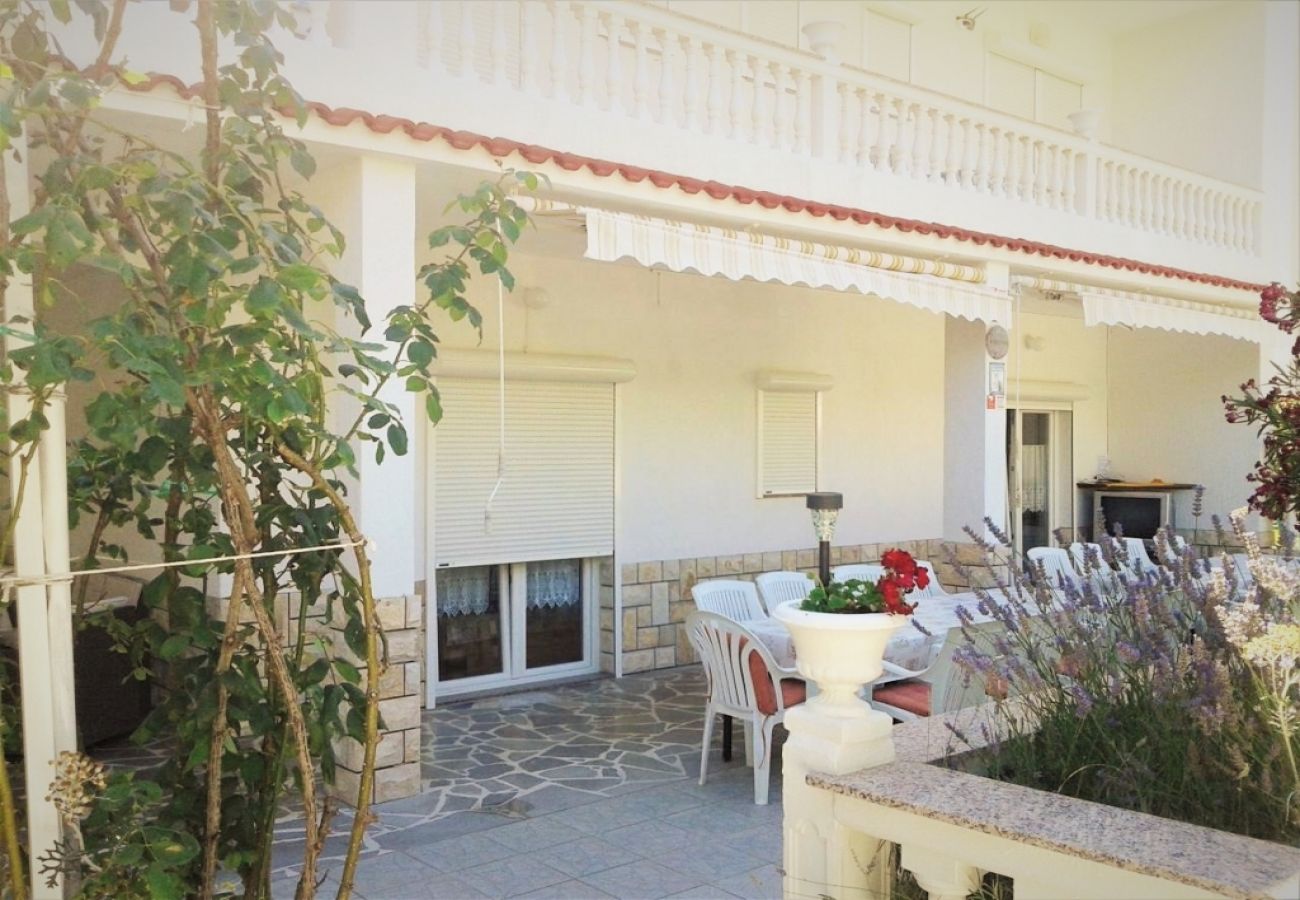 Apartment in Palit - Apartment in Palit with Terrace, Air condition, WIFI, Washing machine (4386-1)