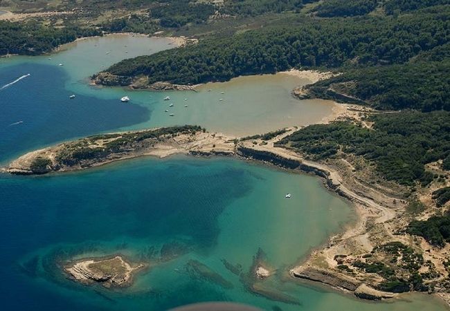 Apartment in Lopar - Apartment in Lopar with Balcony, Air condition, WIFI, Washing machine (73-4) Apartment in Lopar - Apartment in Lopar with Balcony, Air condition, WIFI, Washing machine (73-4)