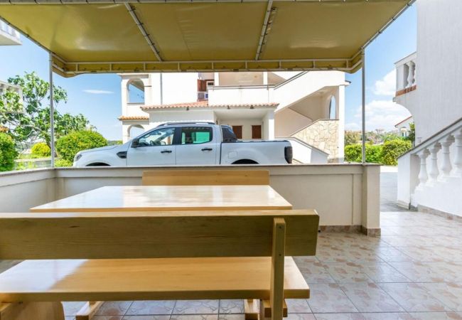 Apartment in Lopar - Apartment in Lopar with Terrace, Air condition, WIFI (4419-1) Apartment in Lopar - Apartment in Lopar with Terrace, Air condition, WIFI (4419-1)