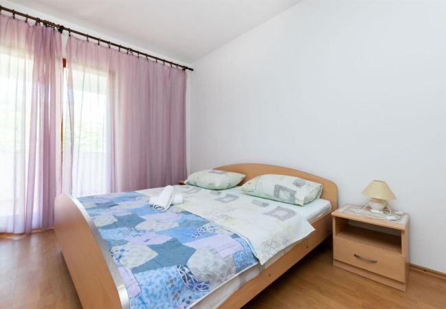 Apartment in Lopar - Apartment in Lopar with Terrace, Air condition, WIFI (4419-1) Apartment in Lopar - Apartment in Lopar with Terrace, Air condition, WIFI (4419-1)