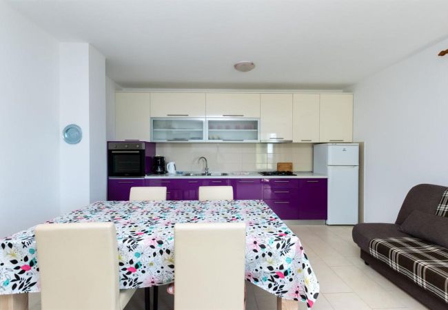 Apartment in Lopar - Apartment in Lopar with Seaview, Balcony, Air condition, WIFI (4421-2) Apartment in Lopar - Apartment in Lopar with Seaview, Balcony, Air condition, WIFI (4421-2)