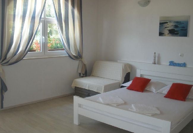 House in Vodice - Holiday Home in Vodice with Terrace, Air condition, WIFI (4449-1) House in Vodice - Holiday Home in Vodice with Terrace, Air condition, WIFI (4449-1)