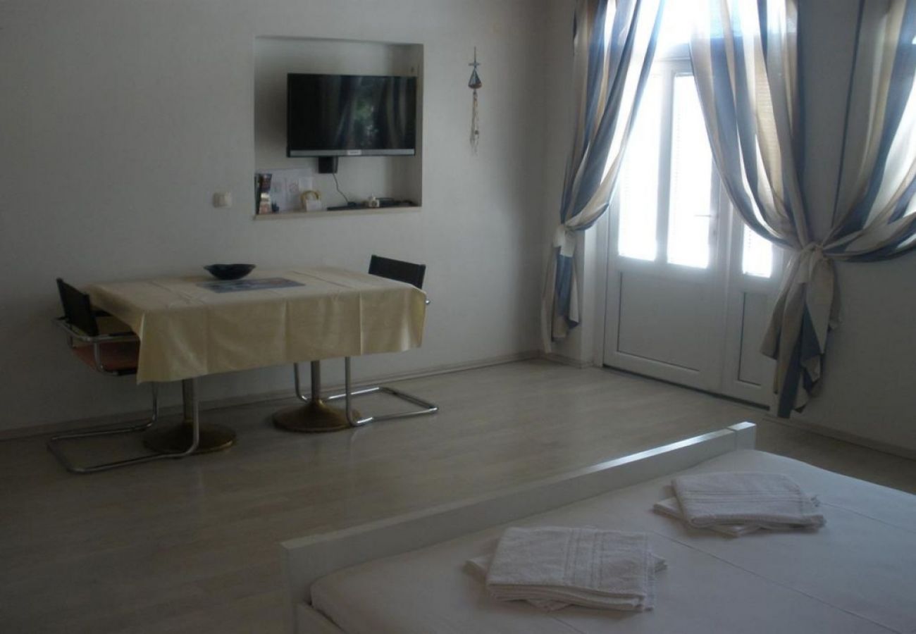 House in Vodice - Holiday Home in Vodice with Terrace, Air condition, WIFI (4449-1)