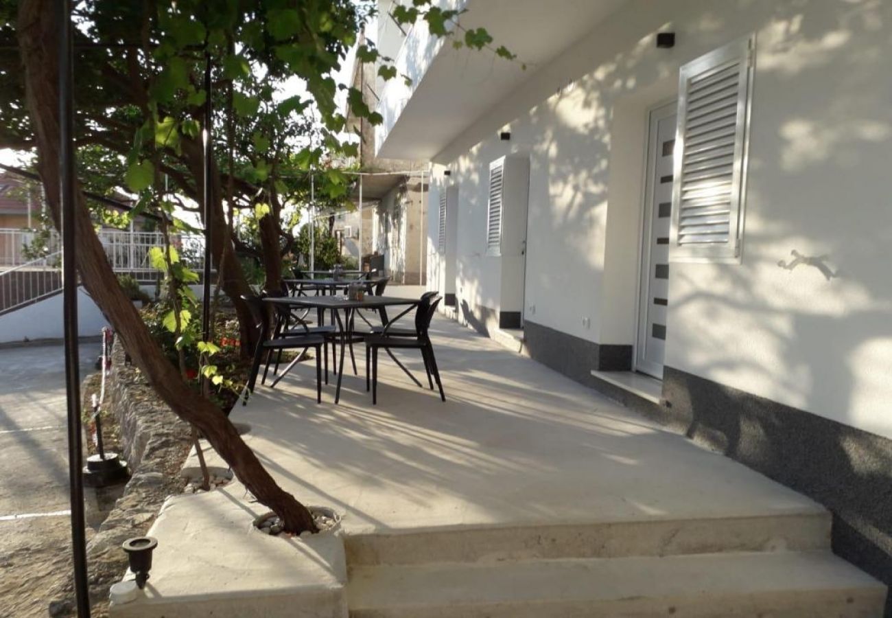 Studio in Podgora - Studio apartment in Podgora with Terrace, Air condition, WIFI (4492-2)