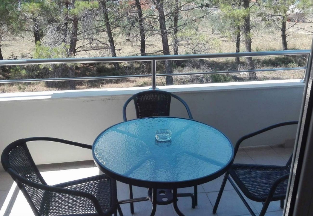 Apartment in Vrsi - Apartment in Vrsi with Balcony, Air condition, WIFI (4494-2)