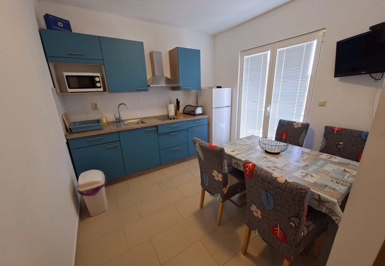 Apartment in Vrsi - Apartment in Vrsi with Balcony, Air condition, WIFI (4494-3)