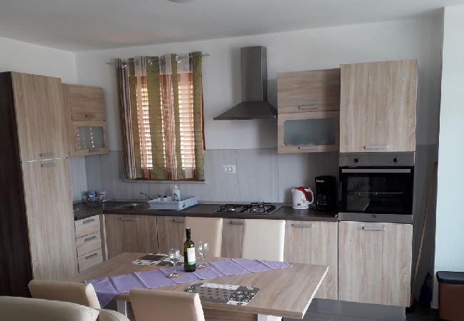 Apartment in Cres - Apartment in Cres with Balcony, Air condition, WIFI, Washing machine (4496-1) Apartment in Cres - Apartment in Cres with Balcony, Air condition, WIFI, Washing machine (4496-1)