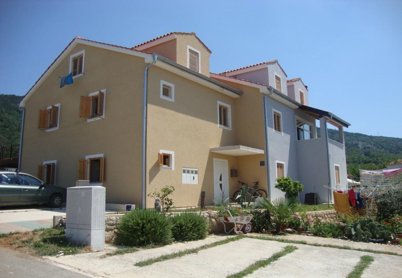 Apartment in Cres - Apartment in Cres with Balcony, Air condition, WIFI, Washing machine (4496-1)