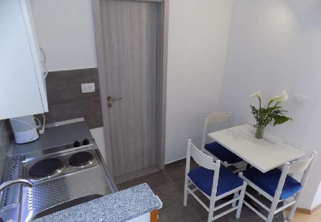 Studio in Mošcenicka Draga - Studio apartment in Mošćenička Draga with Seaview, Terrace, Air condition, WIFI (4364-2) Studio in Mošcenicka Draga - Studio apartment in Mošćenička Draga with Seaview, Terrace, Air condition, WIFI (4364-2)