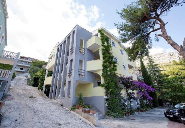 Apartment in Duce - Apartment in Duće with Seaview, Balcony, Air condition, WIFI (132-2) Apartment in Duce - Apartment in Duće with Seaview, Balcony, Air condition, WIFI (132-2)