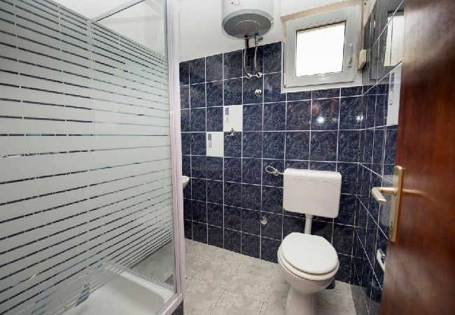 Apartment in Duce - Apartment in Duće with Seaview, Balcony, Air condition, WIFI (132-2) Apartment in Duce - Apartment in Duće with Seaview, Balcony, Air condition, WIFI (132-2)