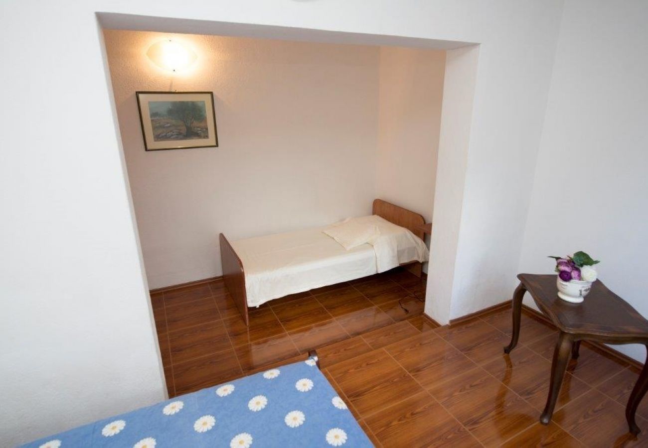 Apartment in Duce - Apartment in Duće with Seaview, Terrace, Air condition, WIFI (132-10)