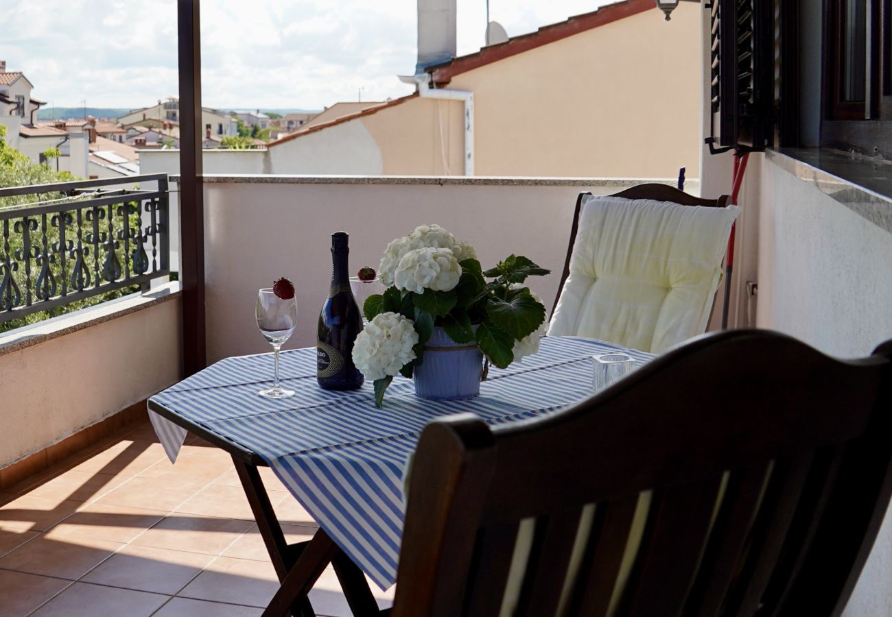 Studio in Rovinj - Studio apartment in Rovinj with Terrace, Air condition, WIFI, Washing machine (3652-2)