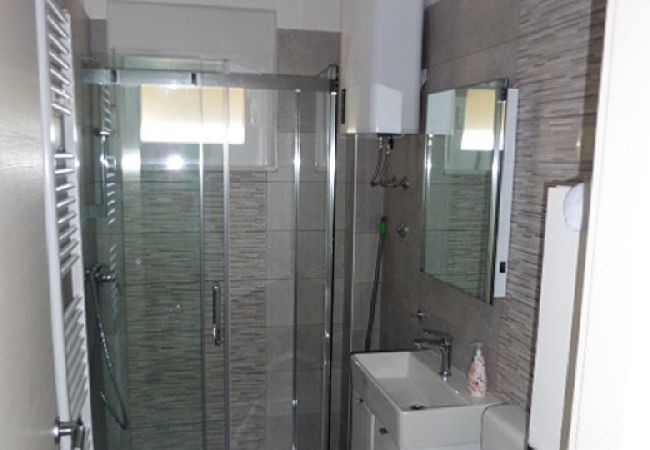 Apartment in Punat - Apartment in Punat with Seaview, Terrace, Air condition, WIFI (4534-2) Apartment in Punat - Apartment in Punat with Seaview, Terrace, Air condition, WIFI (4534-2)