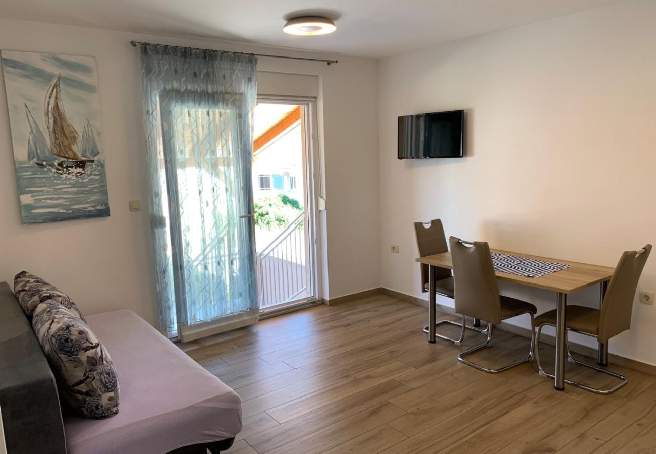 Apartment in Punat - Apartment in Punat with Terrace, Air condition, WIFI, Washing machine (4534-3)