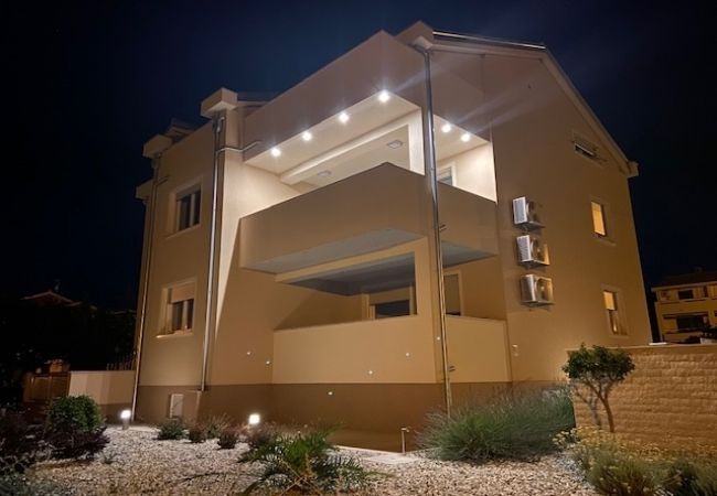 Apartment in Punat - Apartment in Punat with Seaview, Terrace, Air condition, WIFI (4534-4) Apartment in Punat - Apartment in Punat with Seaview, Terrace, Air condition, WIFI (4534-4)