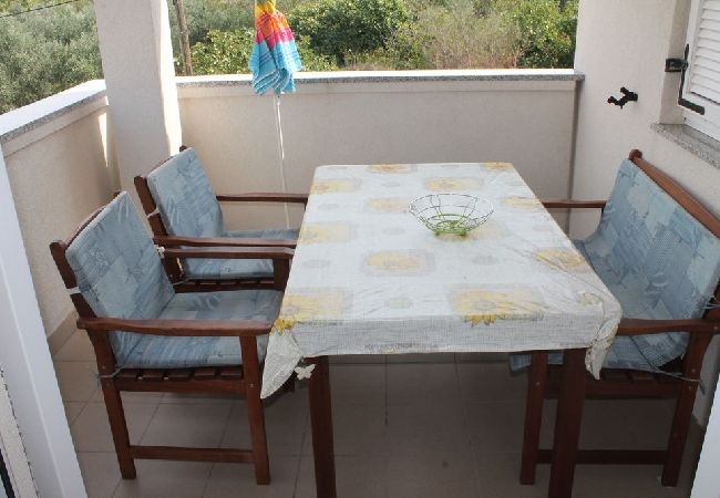 Apartment in Ždrelac - Apartment in Ždrelac with Seaview, Balcony, Air condition, WIFI (4561-1) Apartment in Ždrelac - Apartment in Ždrelac with Seaview, Balcony, Air condition, WIFI (4561-1)