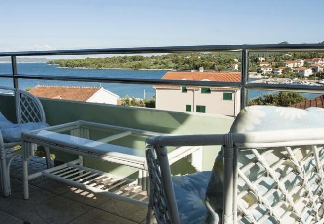 Apartment in Ždrelac - Apartment in Ždrelac with Seaview, Loggia, Air condition, WIFI (4565-1) Apartment in Ždrelac - Apartment in Ždrelac with Seaview, Loggia, Air condition, WIFI (4565-1)