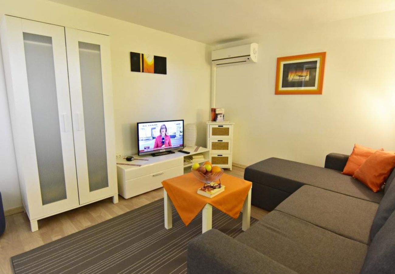 Apartment in Savudrija - Apartment in Savudrija with Terrace, Air condition, WIFI (4577-2)