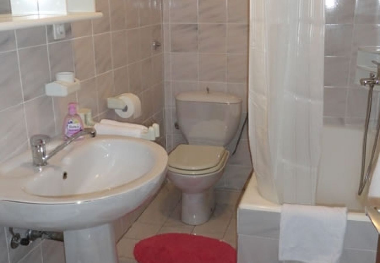 Studio in Palit - Studio apartment in Palit with Balcony, Air condition, WIFI (4603-4)