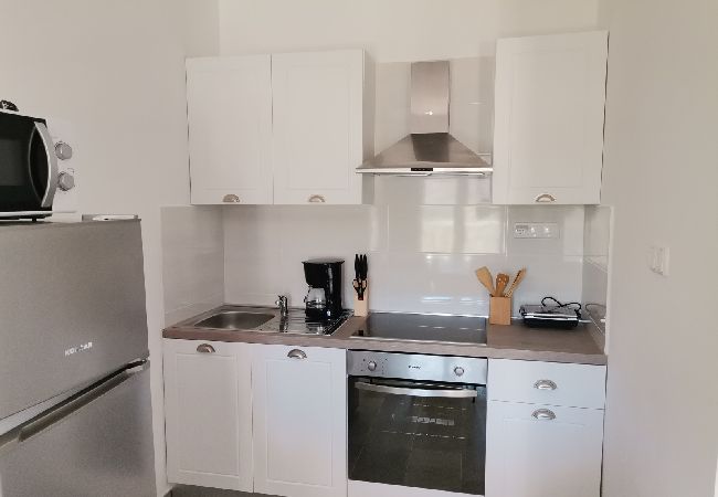 Apartment in Lopar - Apartment in Lopar with Terrace, Air condition, WIFI (4620-1) Apartment in Lopar - Apartment in Lopar with Terrace, Air condition, WIFI (4620-1)