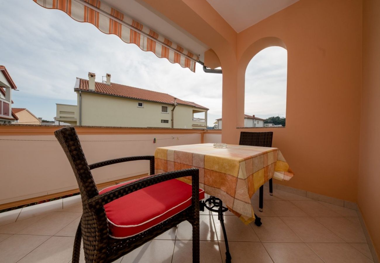 Apartment in Palit - Apartment in Palit with Balcony, Air condition, WIFI, Dishwasher (820-8)