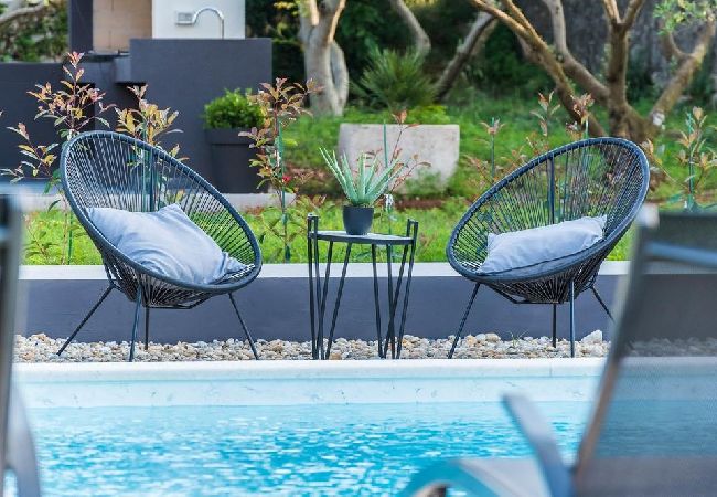 House in Ždrelac - Holiday Home in Ždrelac with Seaview, Terrace, Air condition, WIFI (4652-1) House in Ždrelac - Holiday Home in Ždrelac with Seaview, Terrace, Air condition, WIFI (4652-1)