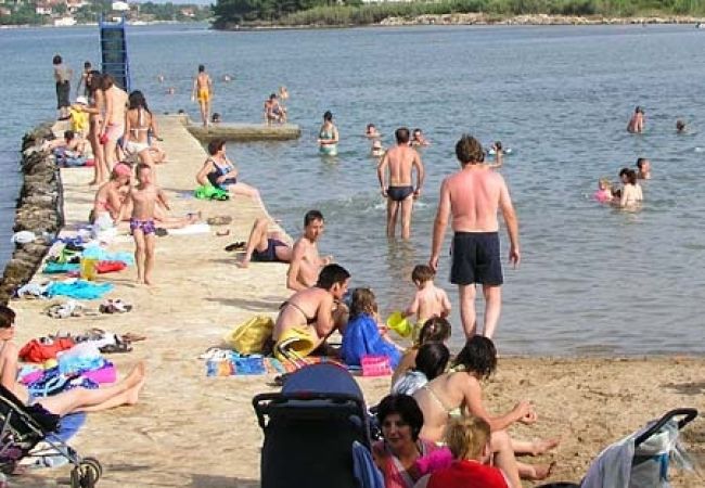 Apartment in Nevidane - Apartment in Neviđane with Seaview, Terrace, Air condition, WIFI (4663-2) Apartment in Nevidane - Apartment in Neviđane with Seaview, Terrace, Air condition, WIFI (4663-2)