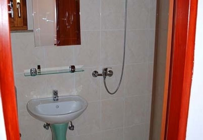 Apartment in Nevidane - Apartment in Neviđane with Seaview, Balcony, Air condition, WIFI (4663-4) Apartment in Nevidane - Apartment in Neviđane with Seaview, Balcony, Air condition, WIFI (4663-4)