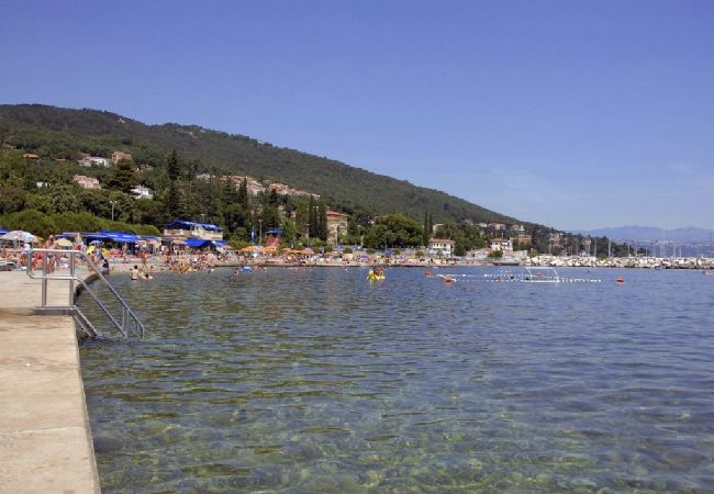 House in Icici - Holiday Home in Ičići with Seaview, Balcony, Air condition, WIFI (4683-1) House in Icici - Holiday Home in Ičići with Seaview, Balcony, Air condition, WIFI (4683-1)