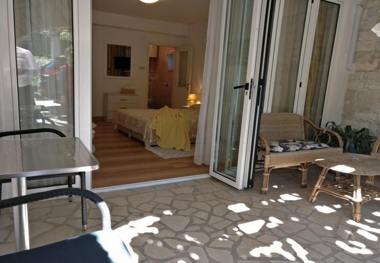 Studio in Rovinj - Studio apartment in Rovinj with Terrace, Air condition, WIFI, Washing machine (4686-4)